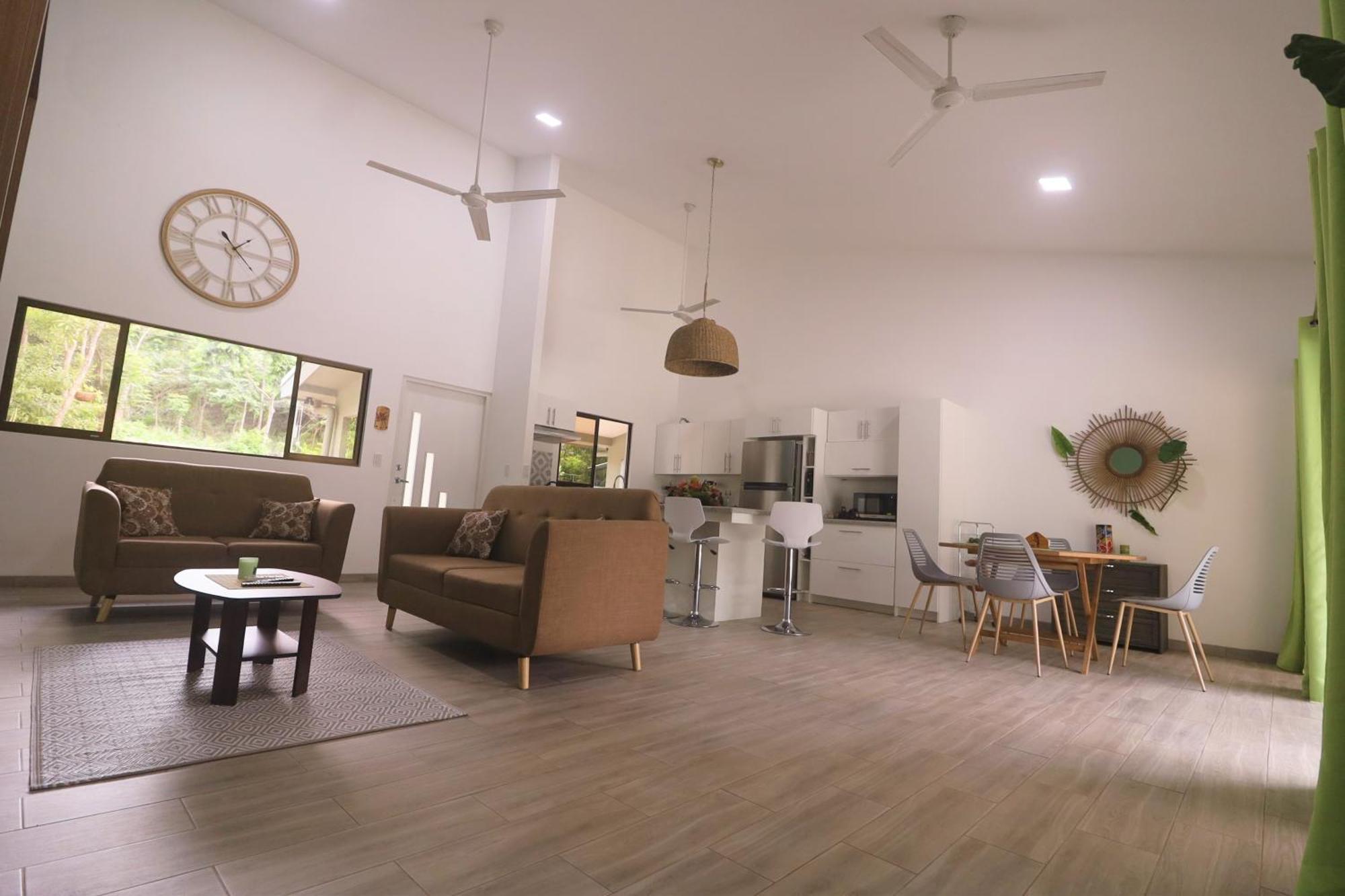 Casa Mari Black Stallion Tamarindo